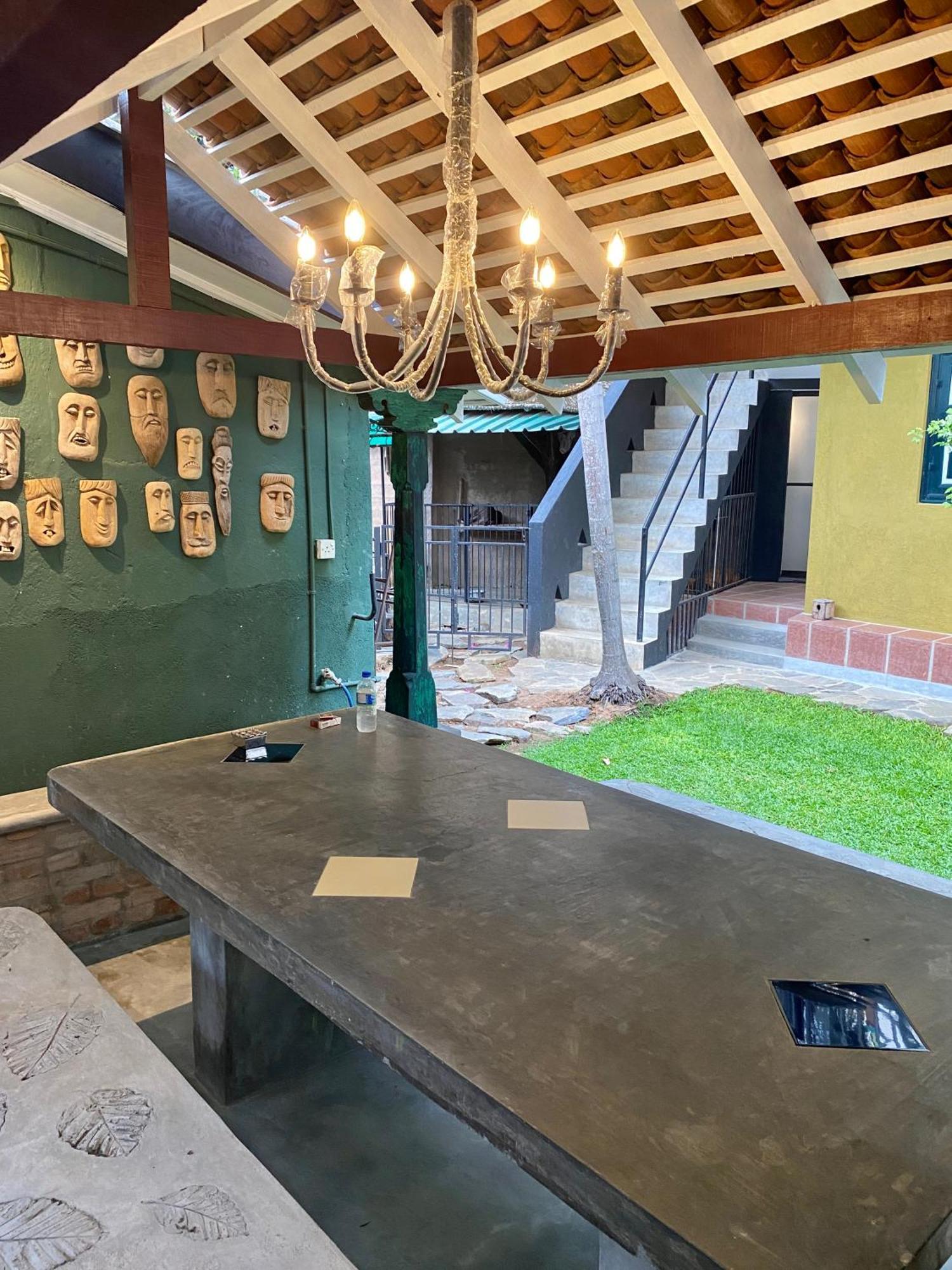 Settle Inn Tourist Lodge كاندي المظهر الخارجي الصورة
